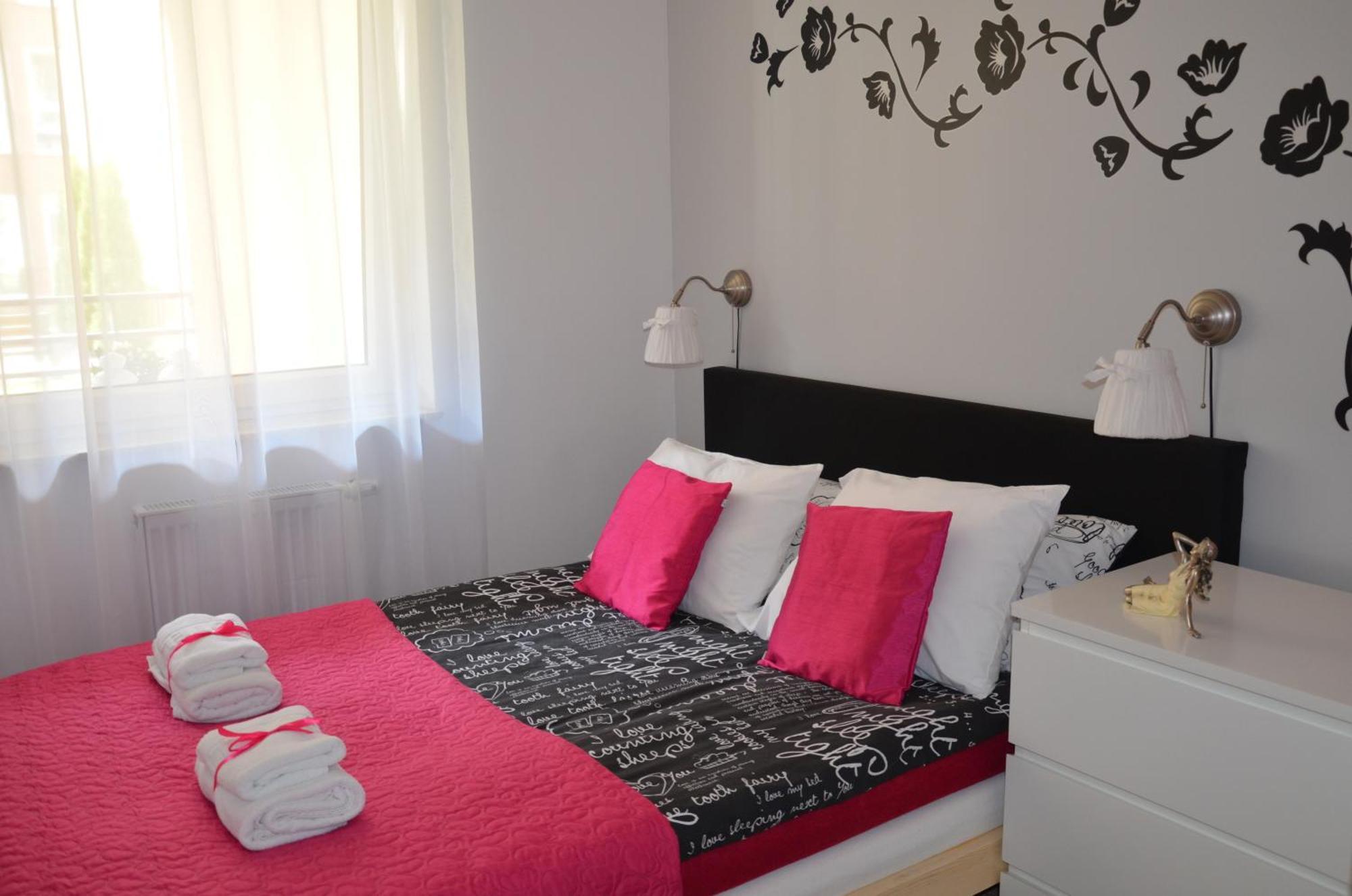Apartamenty Szczesliwe Sny オルシュティン エクステリア 写真