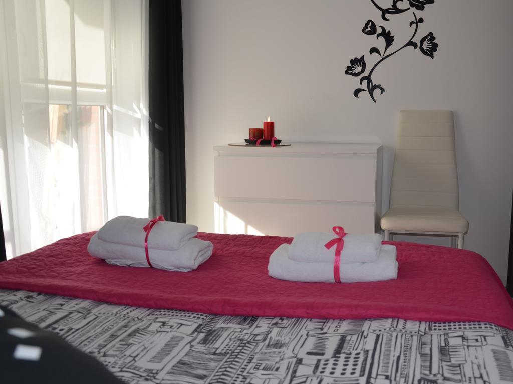 Apartamenty Szczesliwe Sny オルシュティン エクステリア 写真